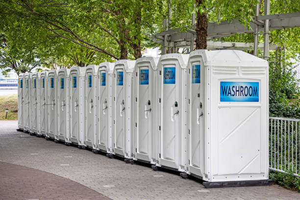 Porta potty rental for outdoor events in Casey, IL